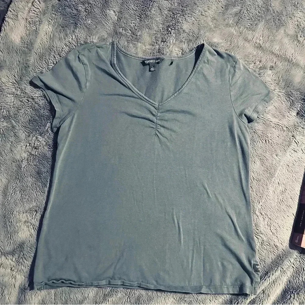 Women's Toad & co. Short sleeve top size L